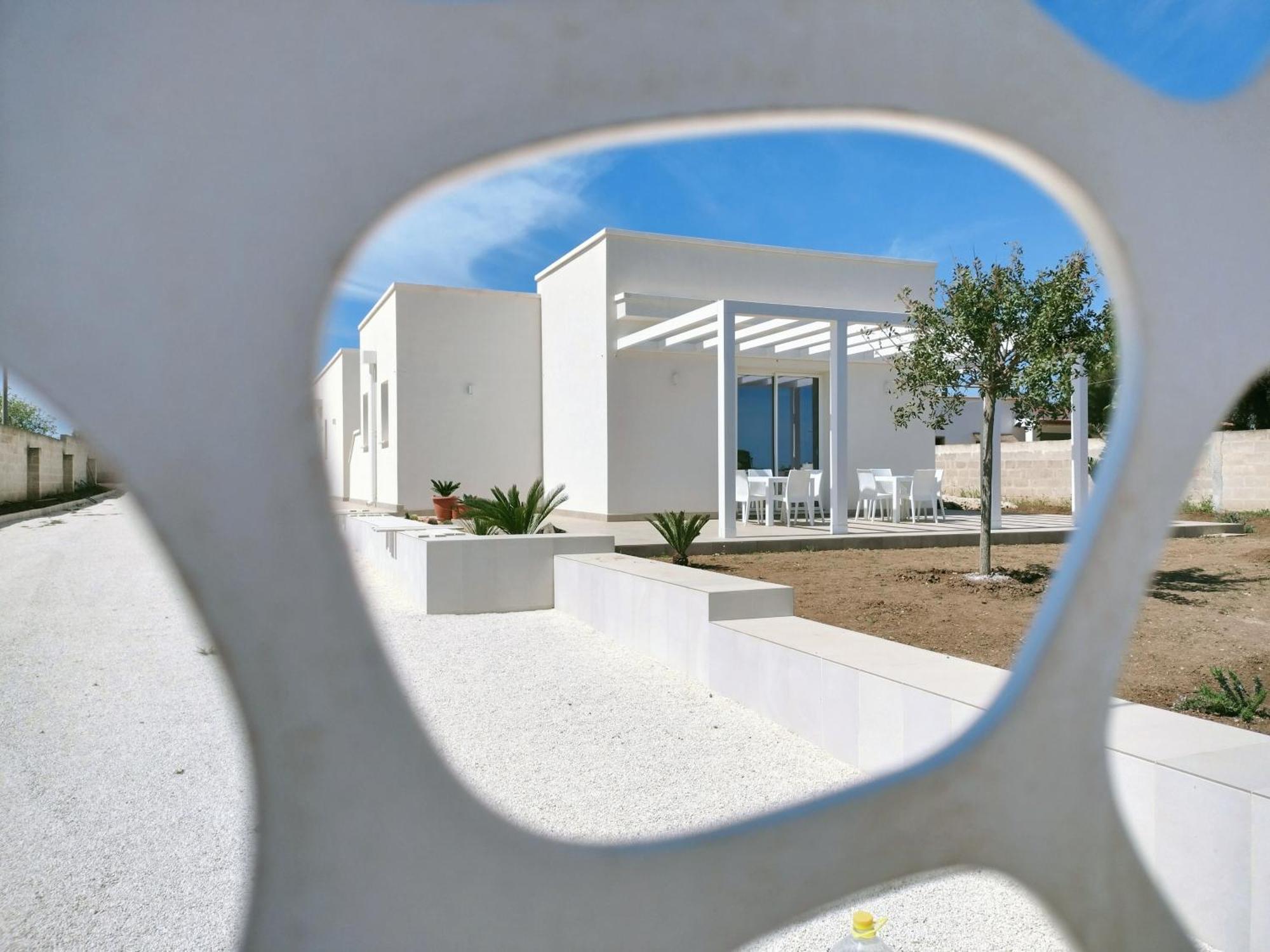 B&B Bianco Mediterraneo Torre Ovo Exterior photo